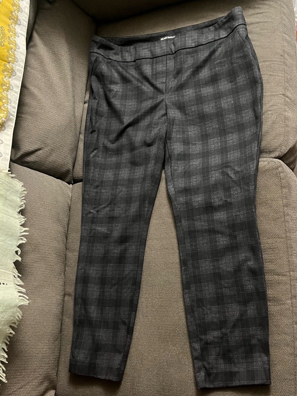 Women’s Plaid Dress Pants - Black/Grey
